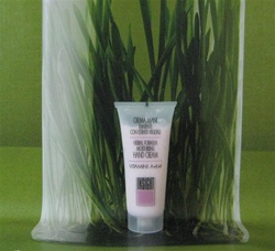 Herbal Formula Moisturizing Hand Cream